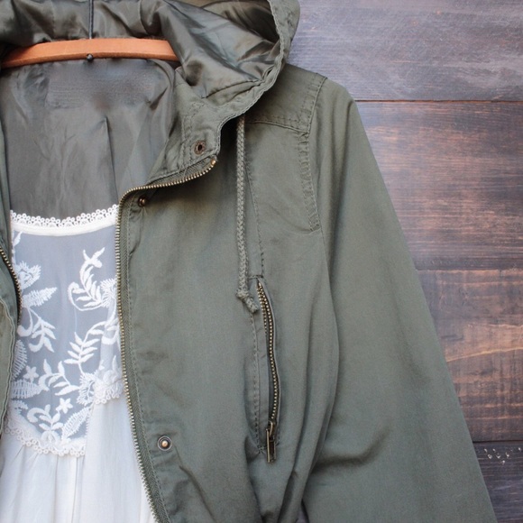 Pocketed Utility Jacket with Hoodie, Olive - Picture 6 of 7